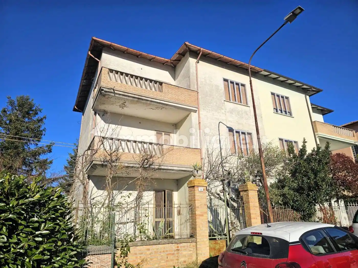 Casa indipendente in vendita a Urbino