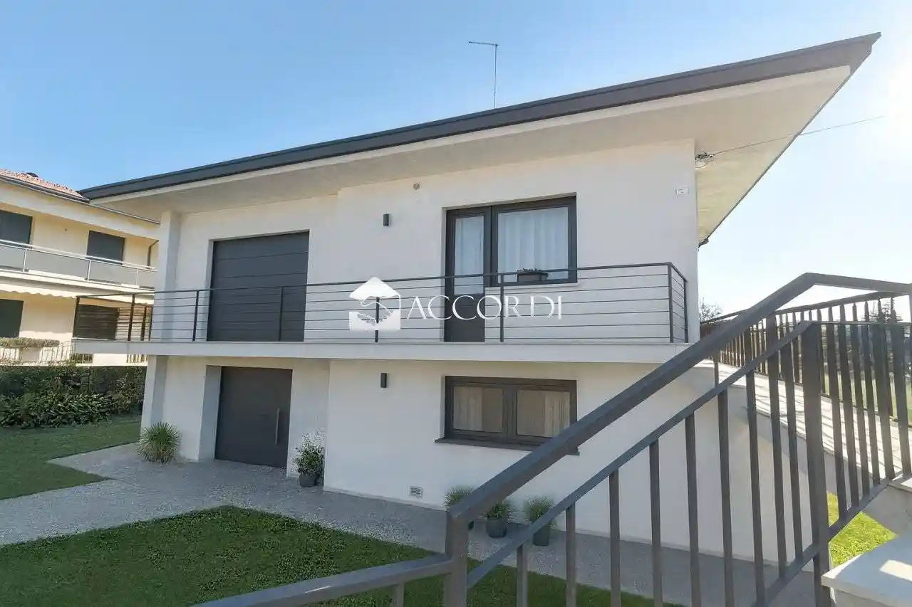 Villa unifamiliare, da ristrutturare, 200 m², Centro, Cappella Maggiore - foto 2