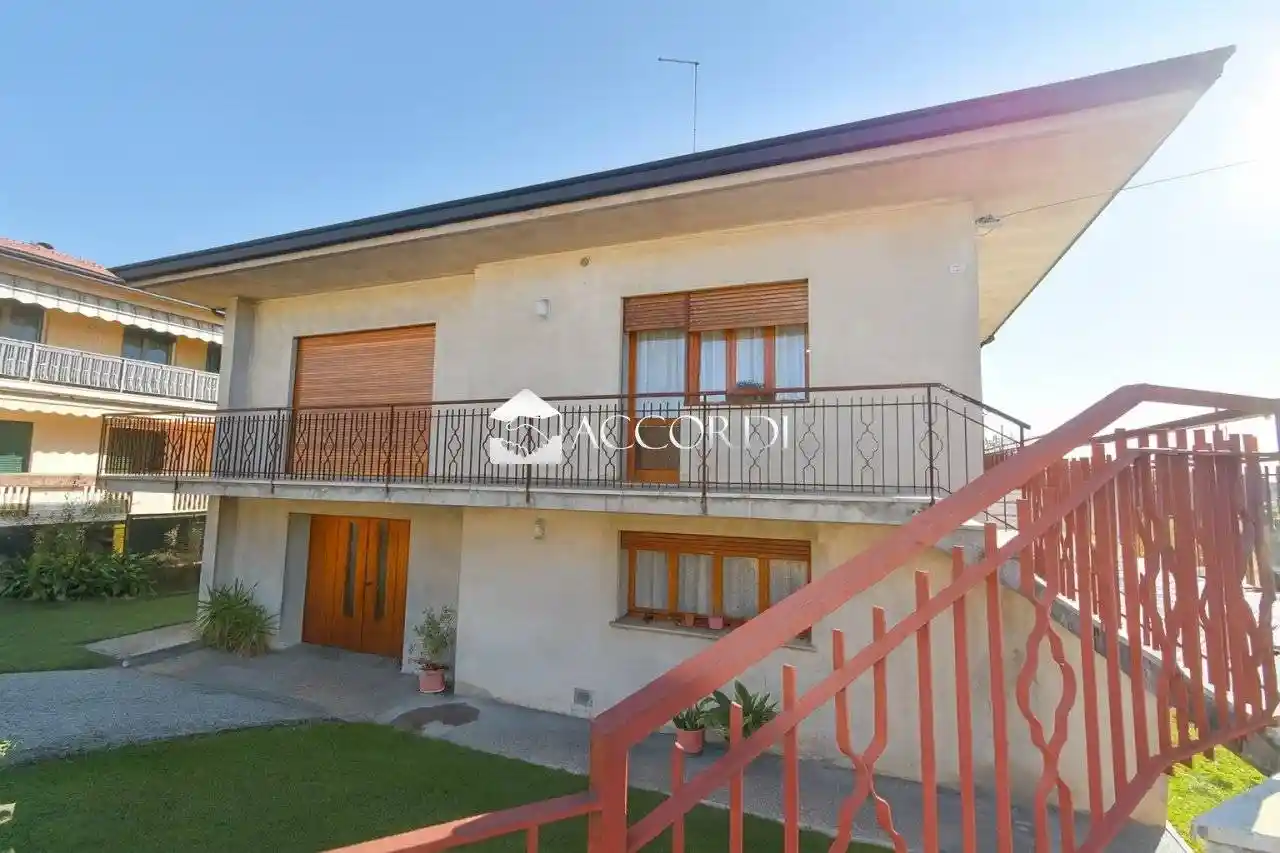 Villa unifamiliare, da ristrutturare, 200 m², Centro, Cappella Maggiore - foto 3