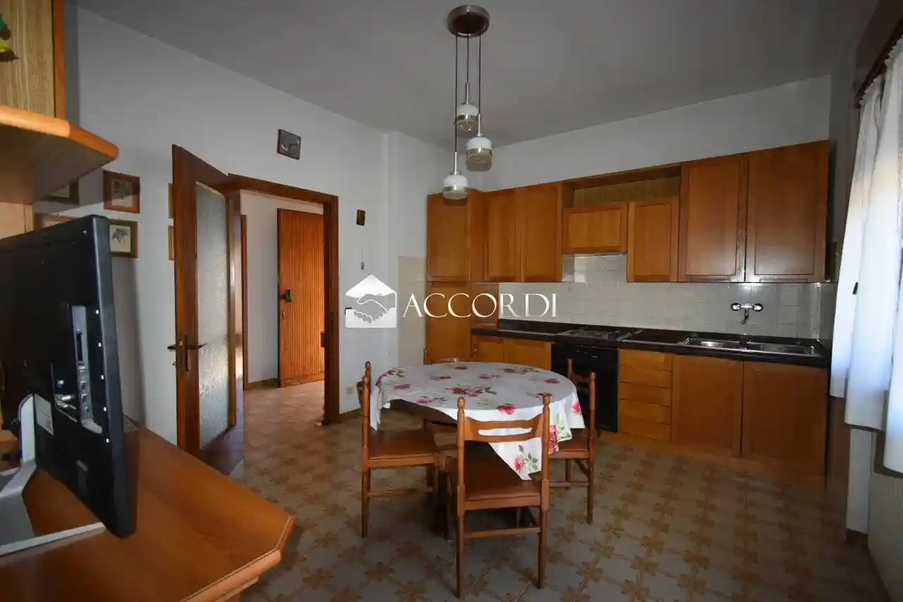 Villa unifamiliare, da ristrutturare, 200 m², Centro, Cappella Maggiore - foto 5