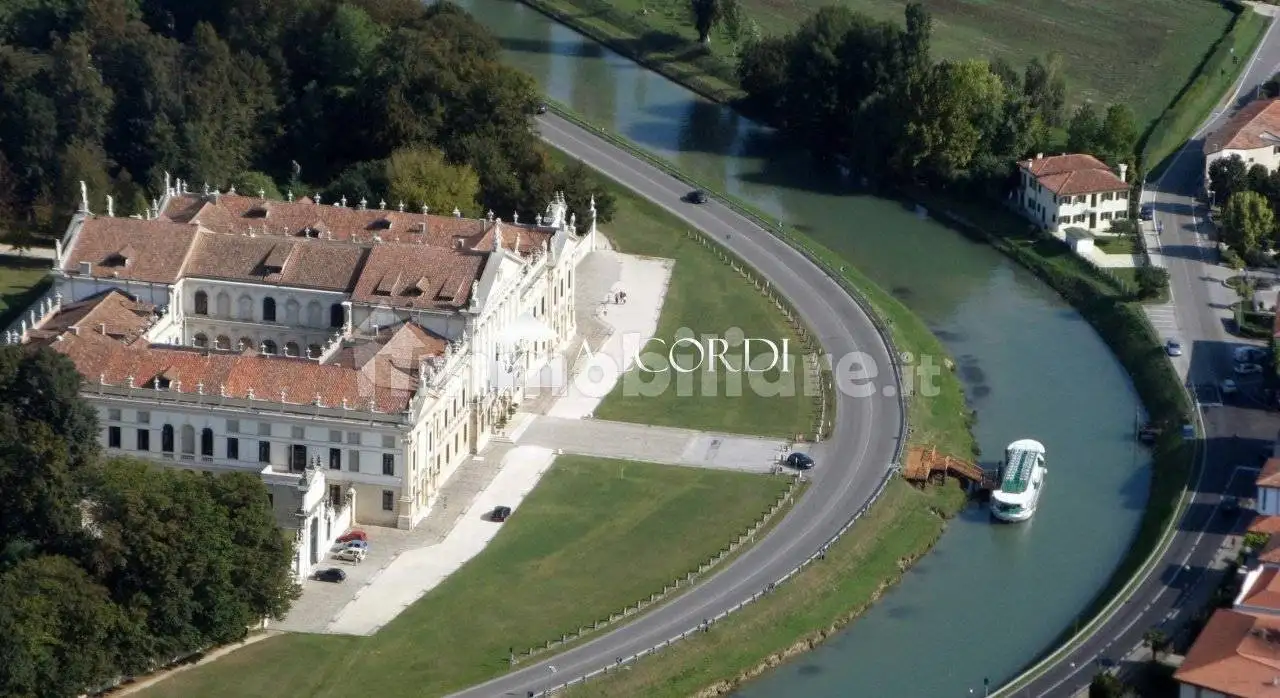Palazzo - Edificio in vendita a Dolo