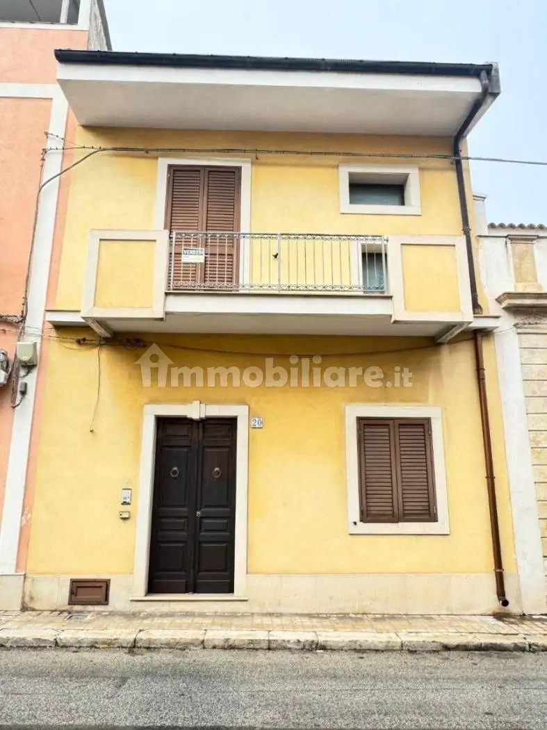 Terratetto unifamiliare via Mario Rapisardi 20, Centro, Avola - foto 4