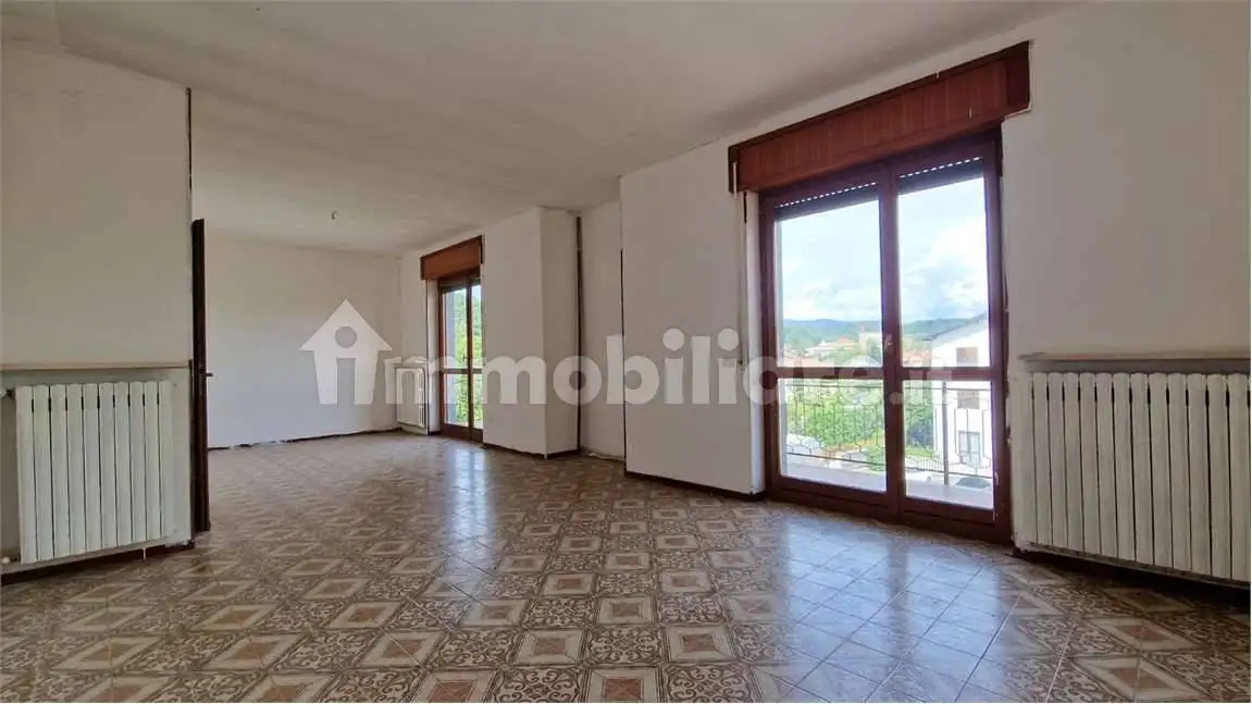 Appartamento in vendita a Borgomanero