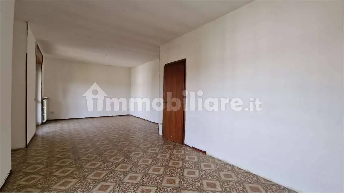 Quadrilocale buono stato, secondo piano, Centro, Borgomanero - foto 3