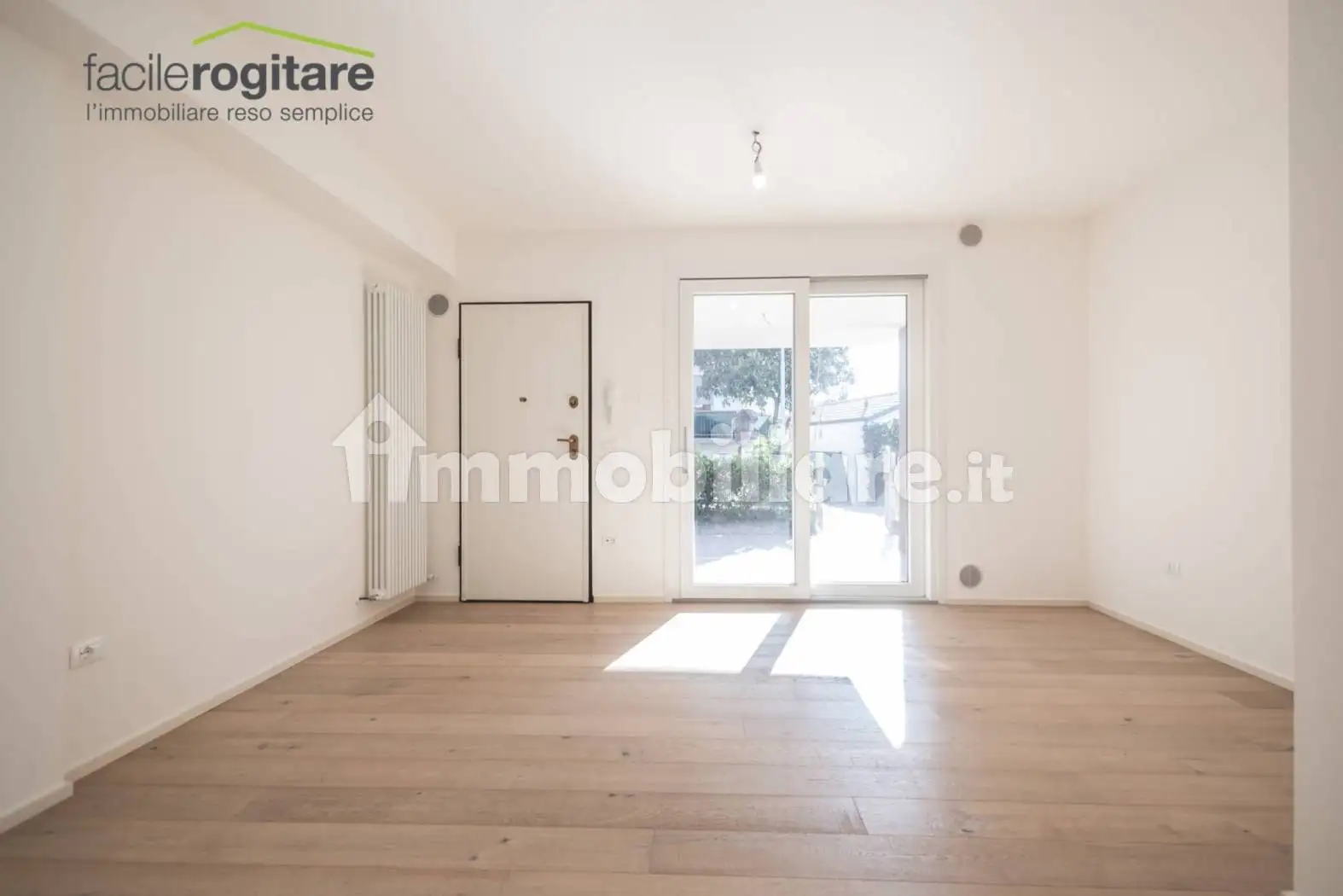 Trilocale viale Alessandro Manzoni  34, Alba Mare, Riccione - foto 2