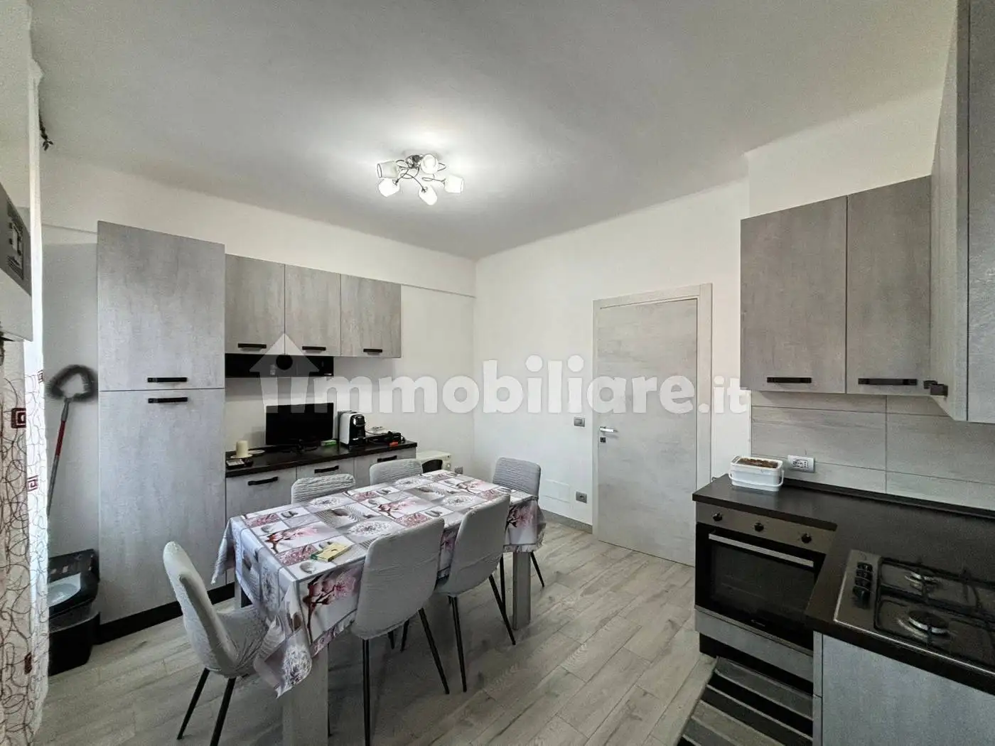 Quadrilocale corso della Libertà, Canelli - foto 5