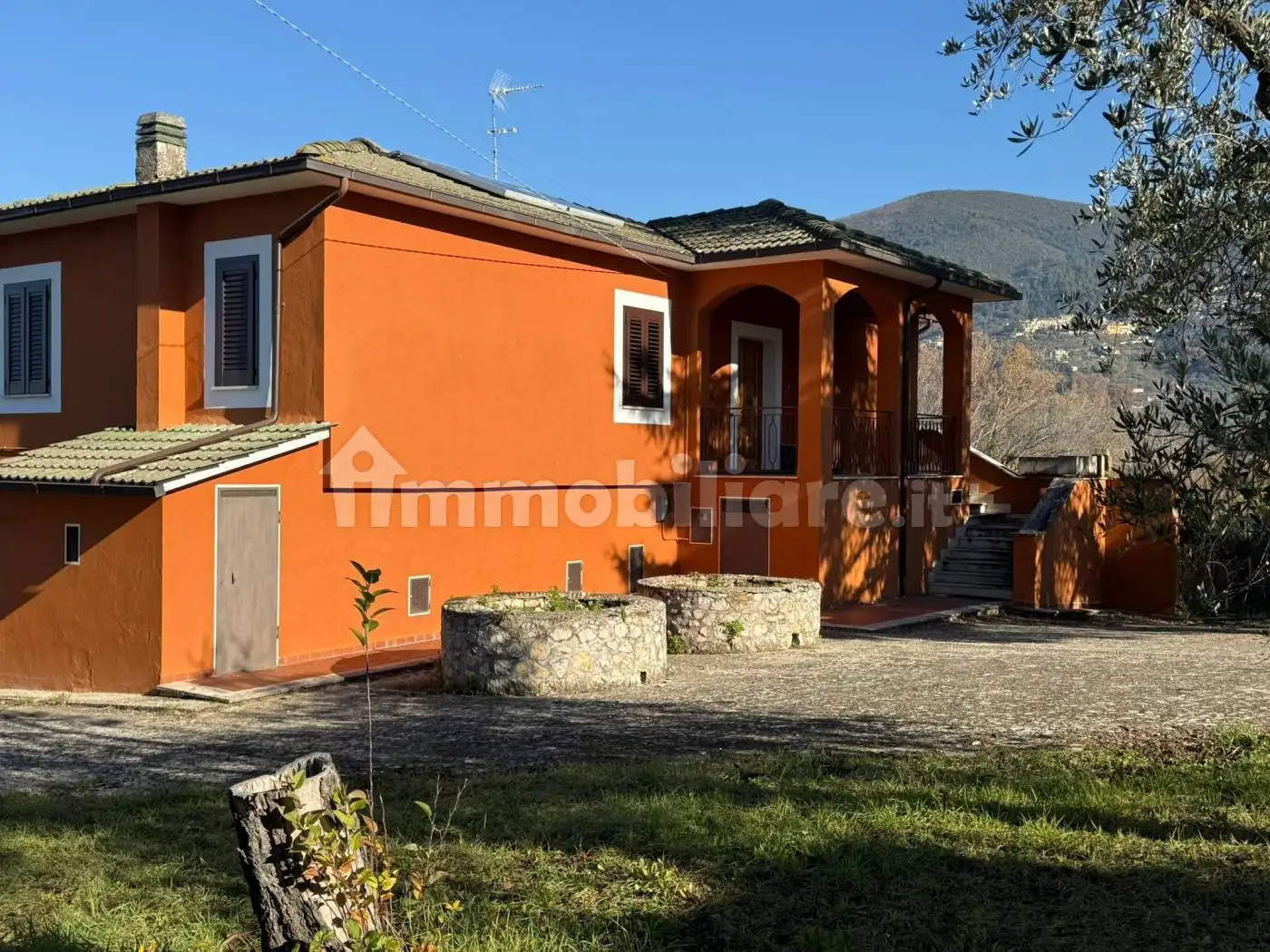 Villa in vendita a Poggio Catino