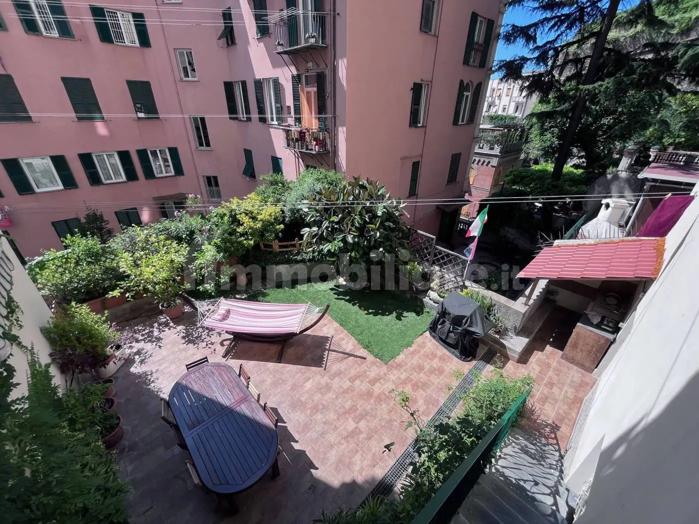 Appartamento in vendita a Genova