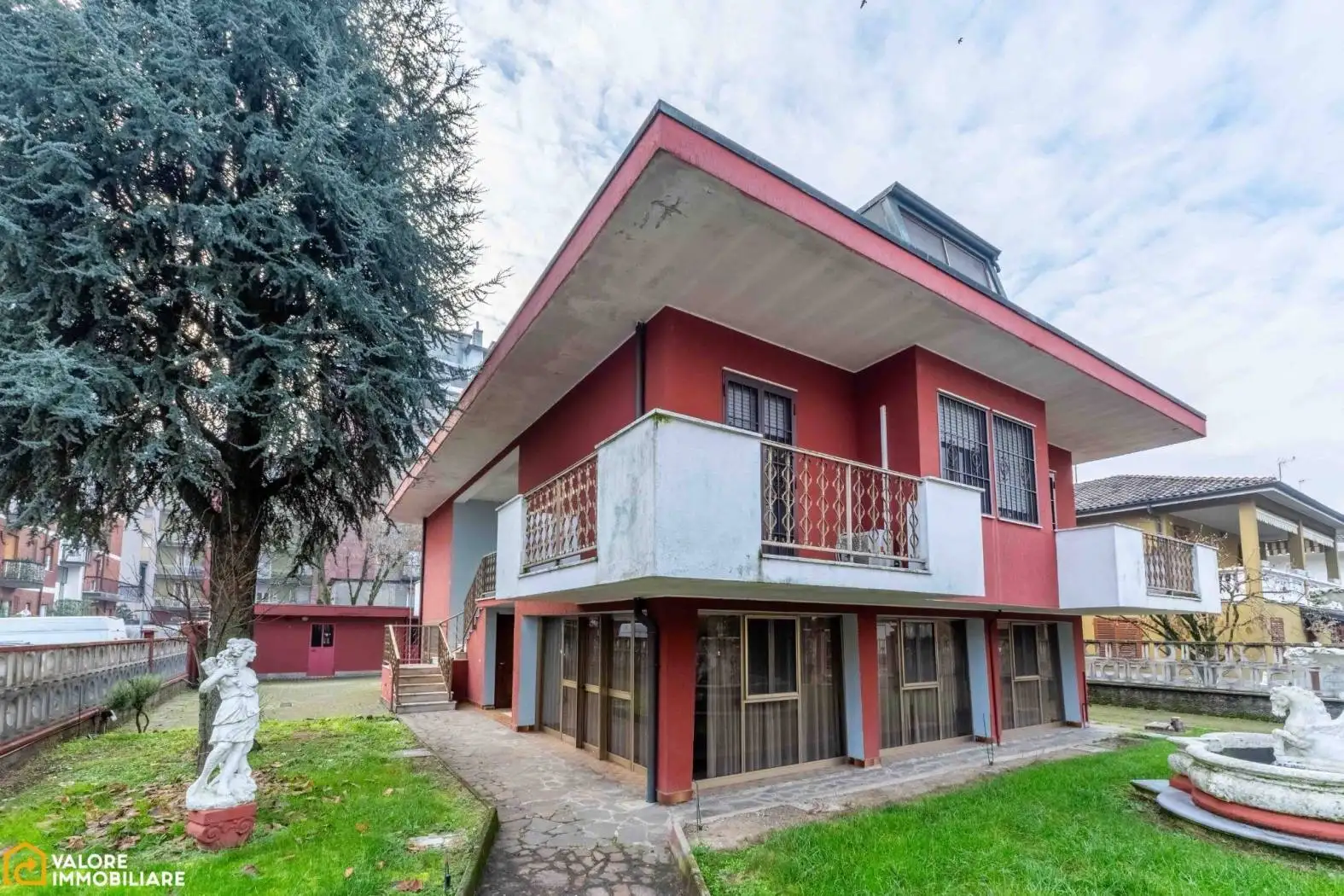 Villa in vendita a Peschiera Borromeo