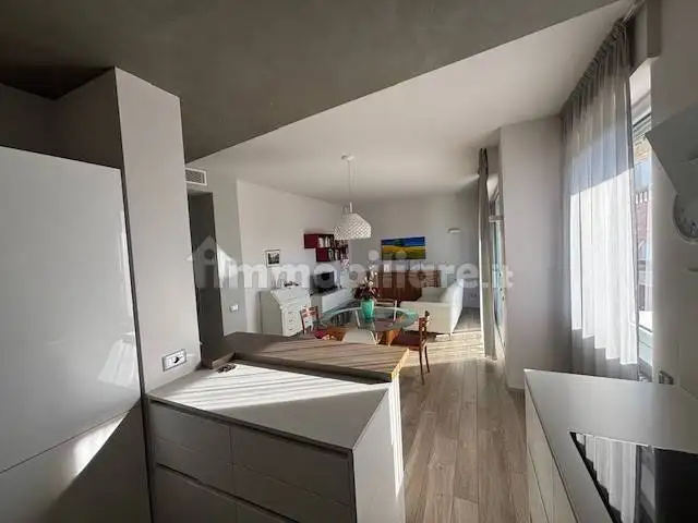 Quadrilocale quarto piano, Centro, Alba - foto 2