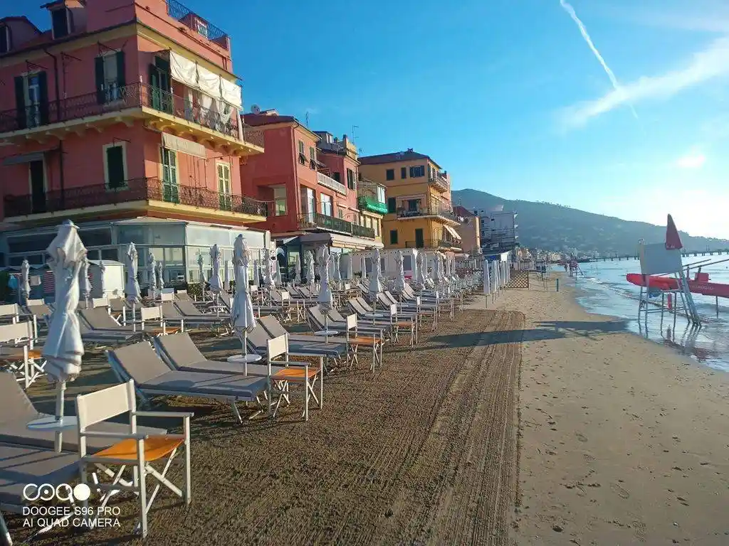 Bilocale via Vittorio Veneto, Centro, Alassio - foto 2