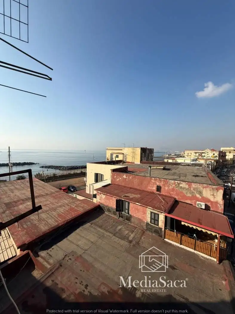 Appartamento in vendita a Napoli