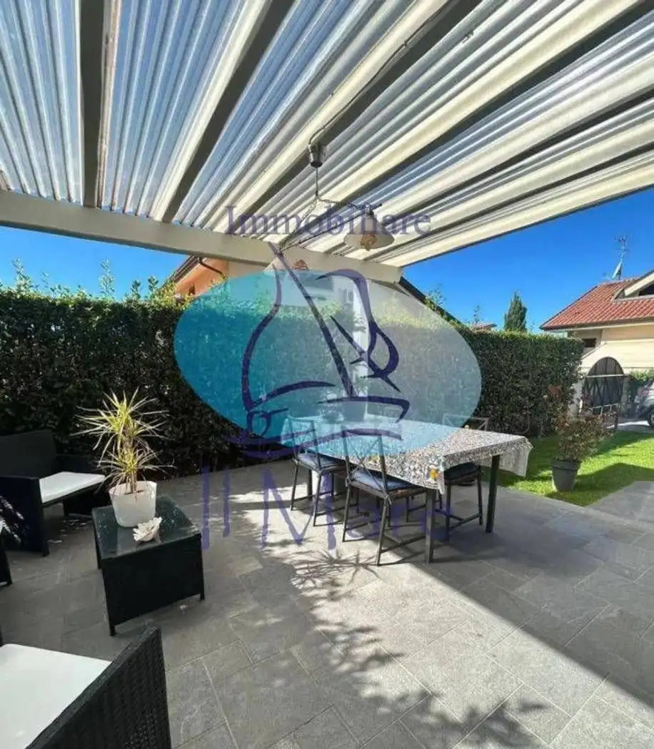 Villa in vendita a Massarosa