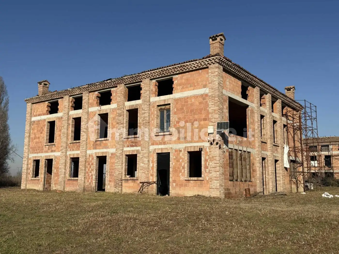 Palazzo - Edificio in vendita a Ferrara