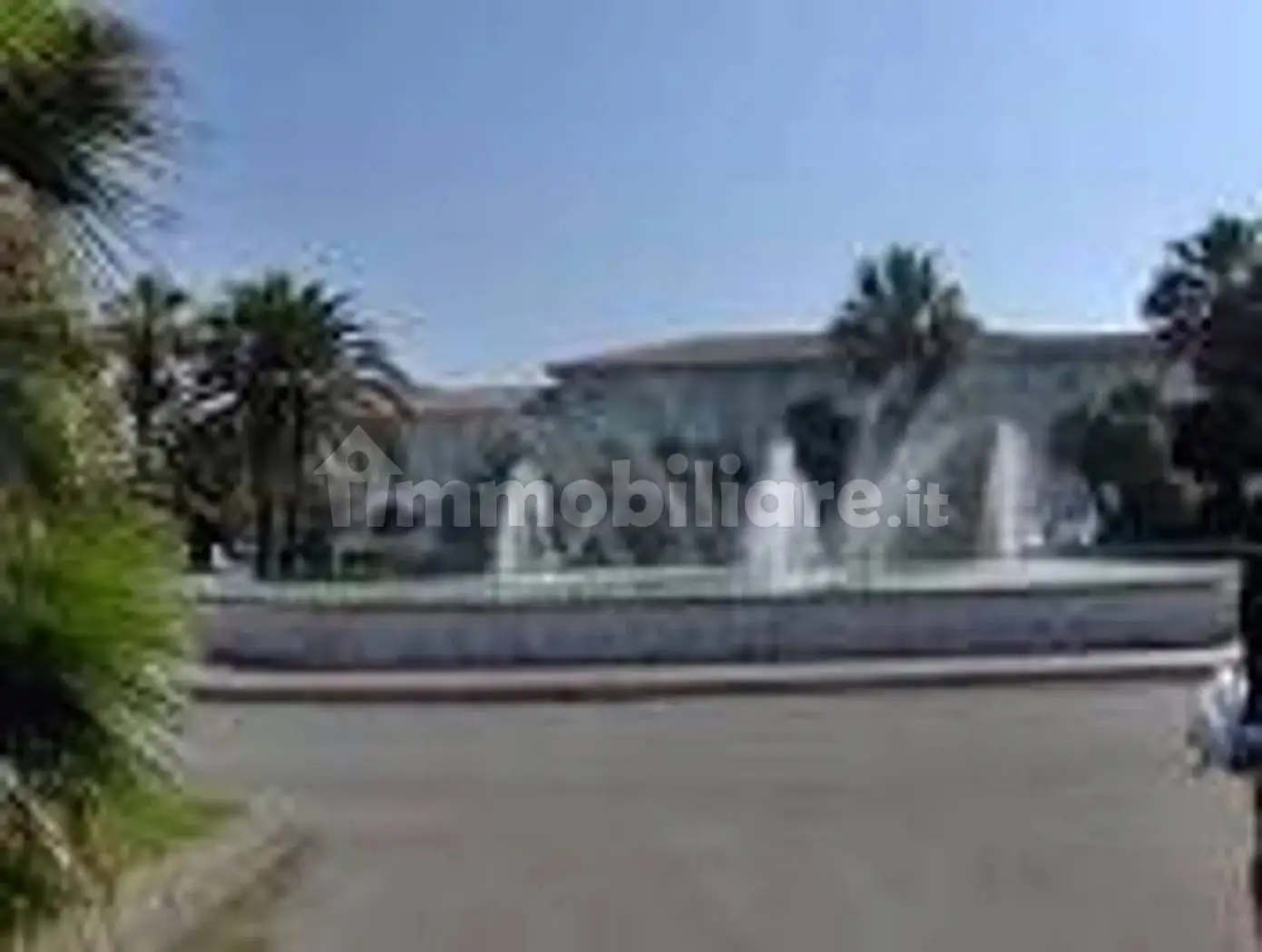 Appartamento in vendita a Viareggio