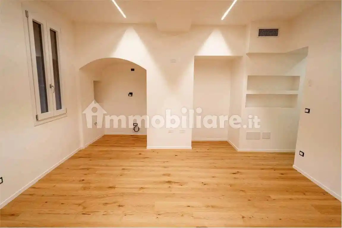 Bilocale ottimo stato, primo piano, Centro Storico, Reggio Emilia - foto 3