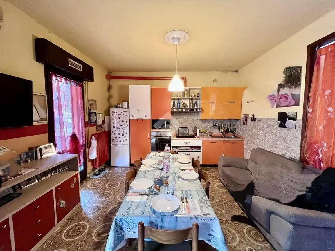 Villa bifamiliare via fratelli calabria 3, Centro, Adro - foto 2