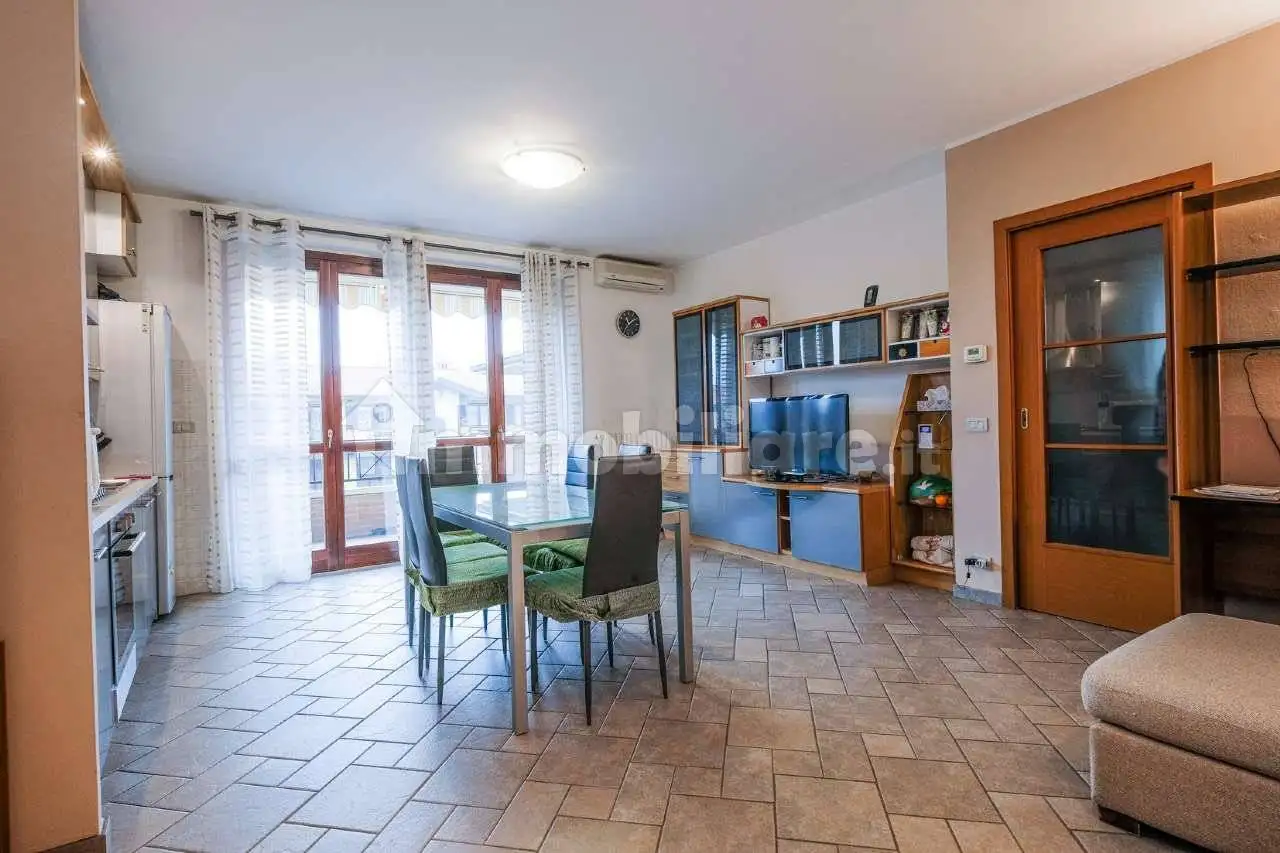 Trilocale via Pizzo Redorta 12, Centro, Brembate - foto 2