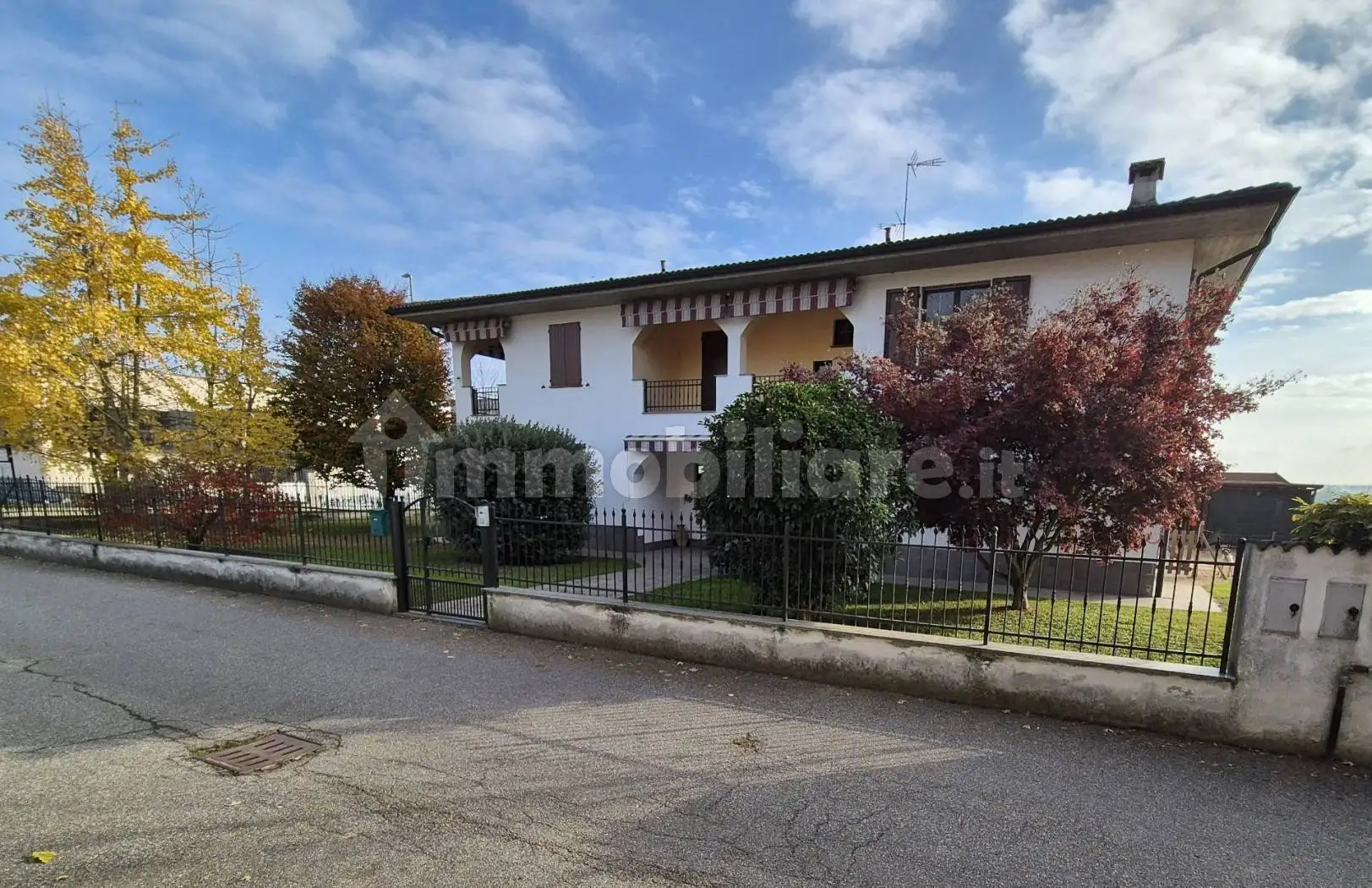 Villa in vendita a Linarolo