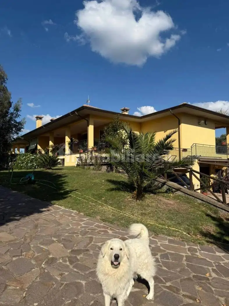 Villa in vendita a Viterbo