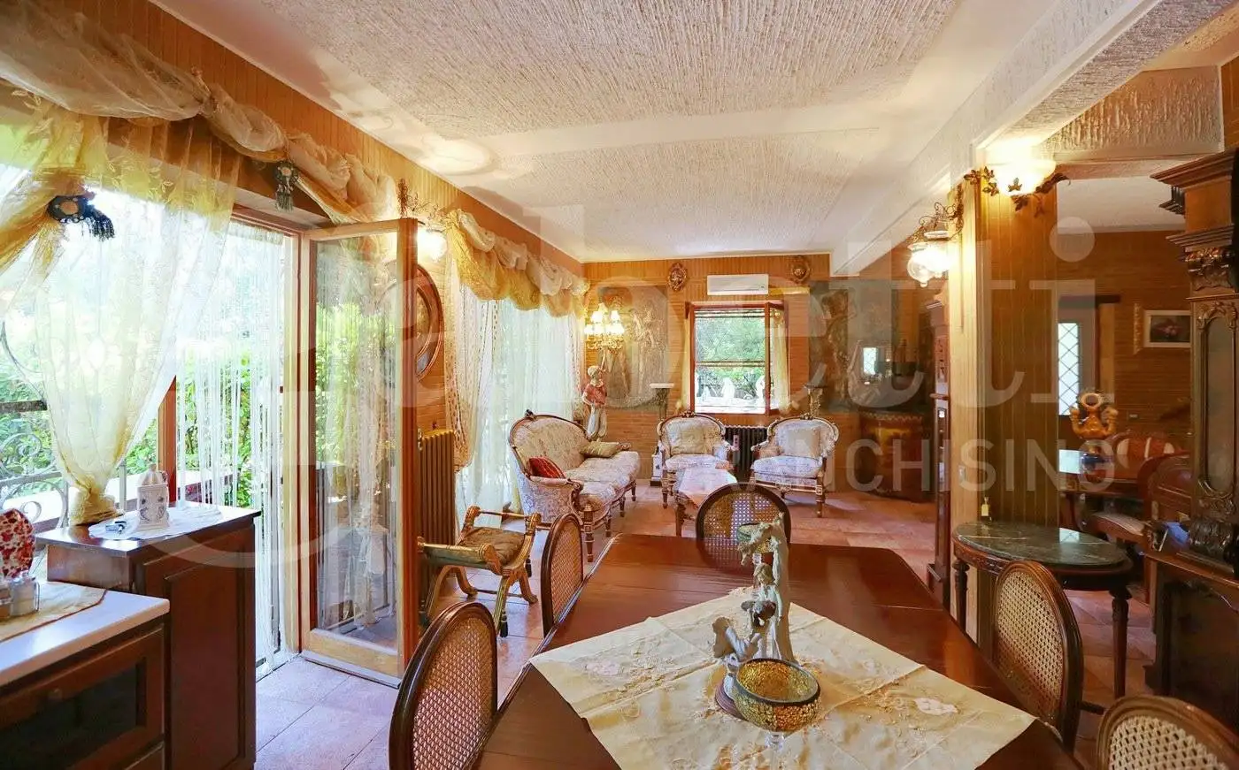 Casa indipendente in vendita a Ronciglione