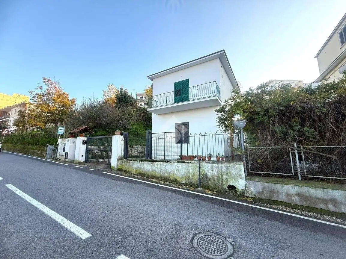 Trilocale via Castello 12, Centro, Bacoli - foto 2