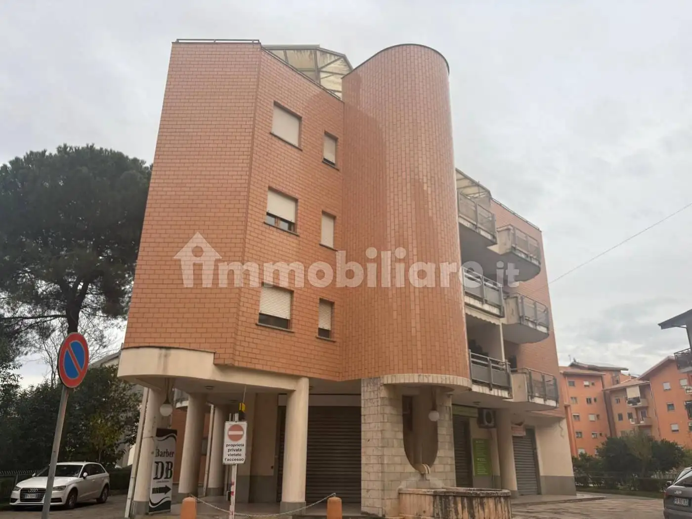 Quadrilocale viale della Resistenza 186, Roges, Rende - foto 2