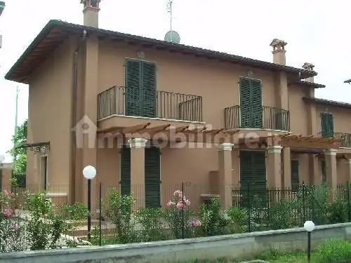 Villetta a schiera in vendita a Massa