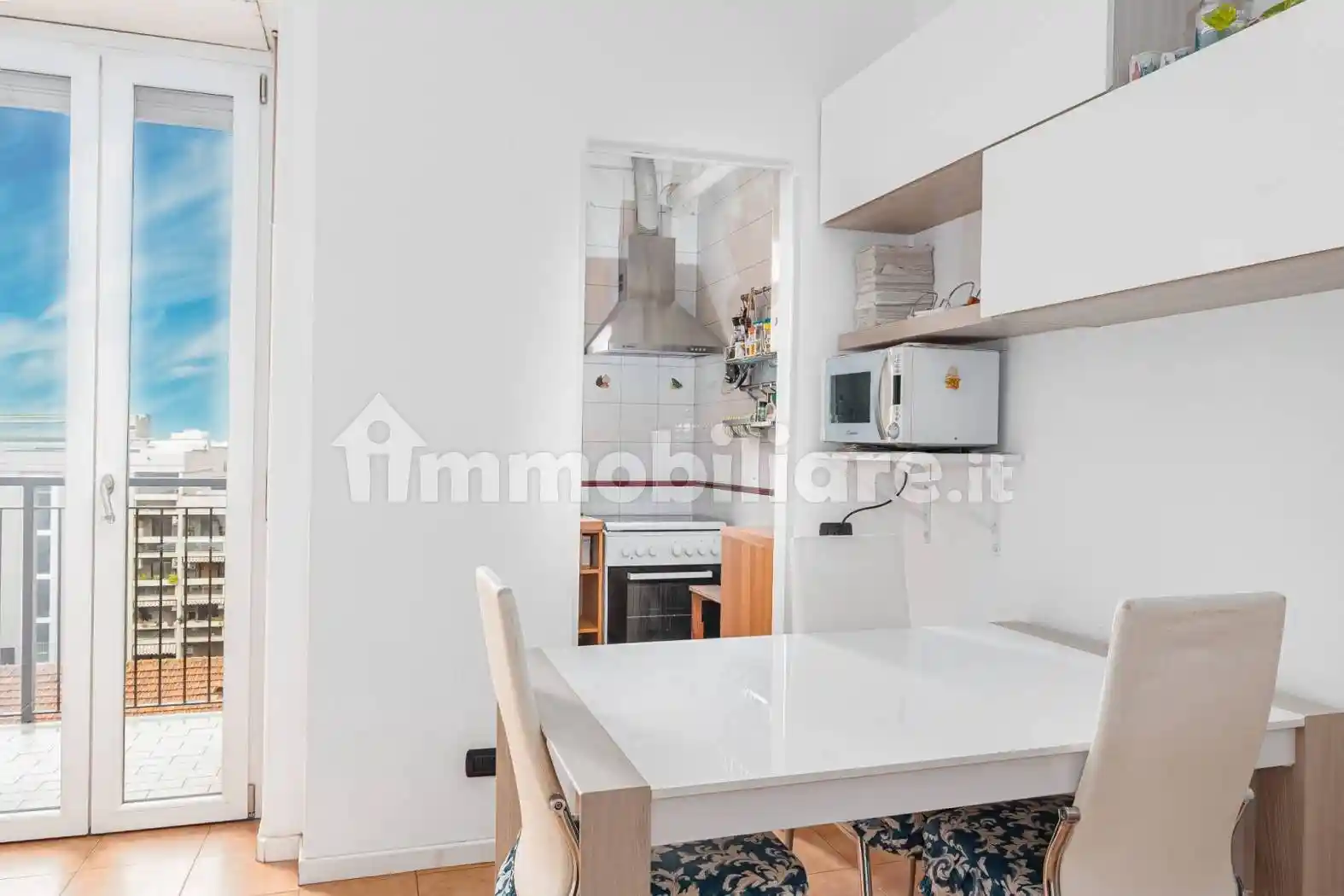 Trilocale viale Edoardo Jenner 50, Dergano, Milano - foto 3