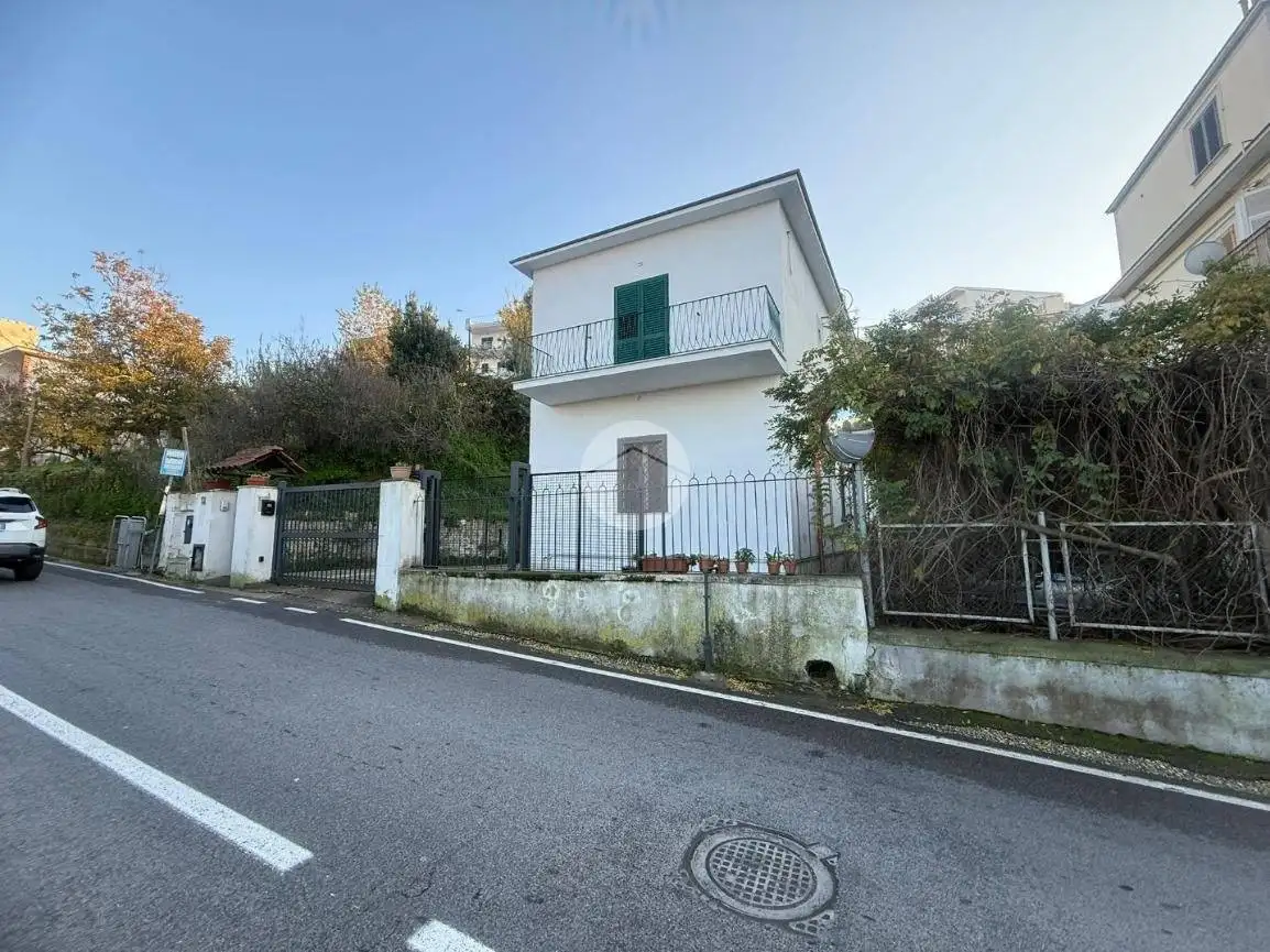 Trilocale via Castello 12, Centro, Bacoli - foto 2