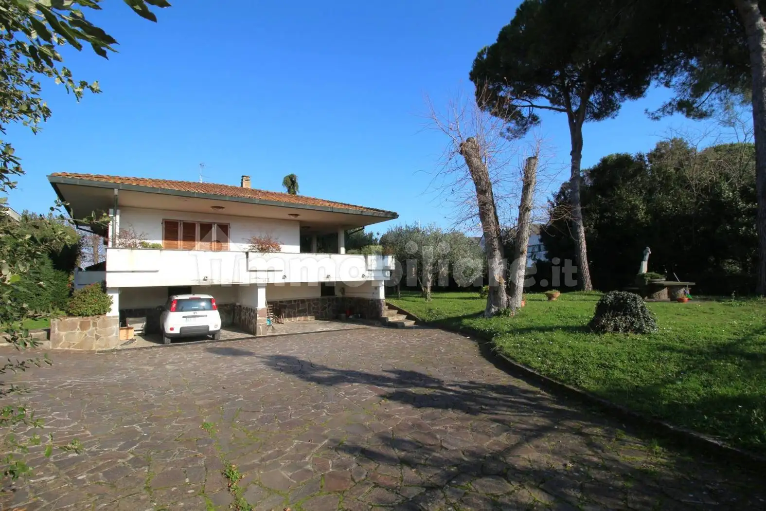 Villa in vendita a Pisa