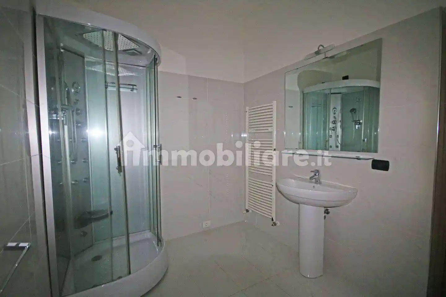 Quadrilocale Borgo Giacomo Tommasini 36, Centro Storico, Parma - foto 5