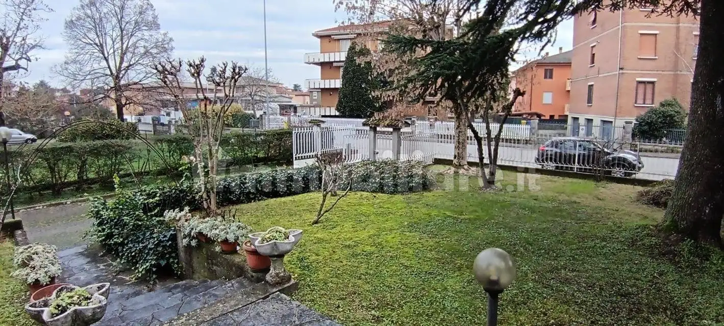 Villa in vendita a Parma