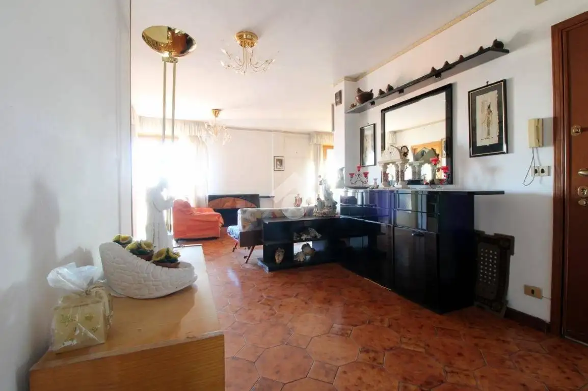 Appartamento via L. Gatti 36, Bastioni, Rivoli - foto 2