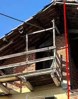 Casa indipendente in asta a Rocca Canavese