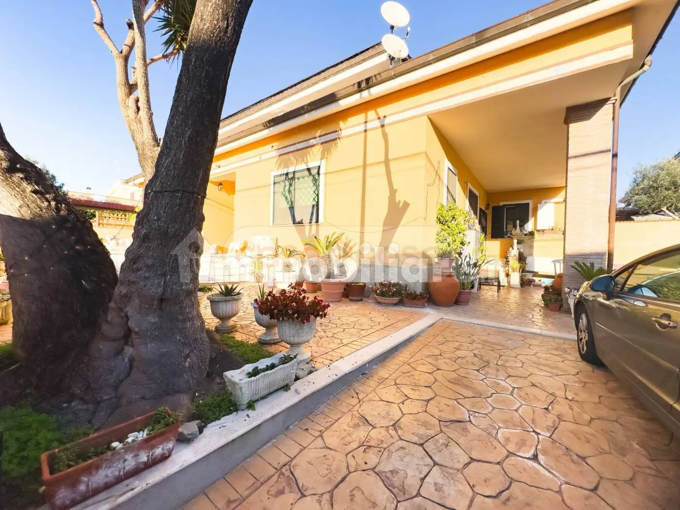 Villa in vendita a Pomezia