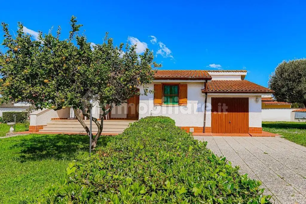 Villa in vendita a Latina