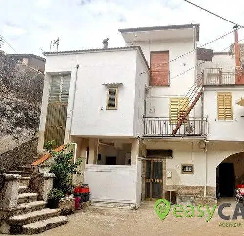 Appartamento in vendita a Montecorvino Rovella