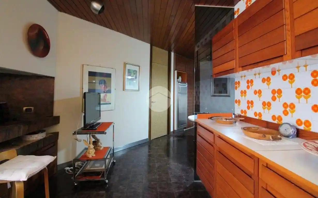 Trilocale via Ercole Barbarasa 1, Centro Storico, Terni - foto 5