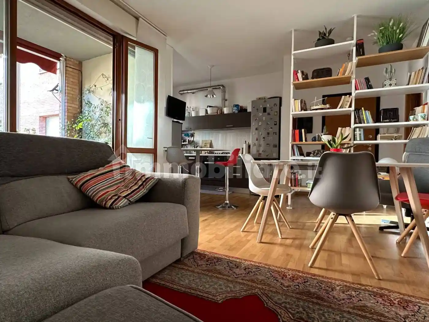 Trilocale ottimo stato, secondo piano, Saffi, Bologna - foto 3