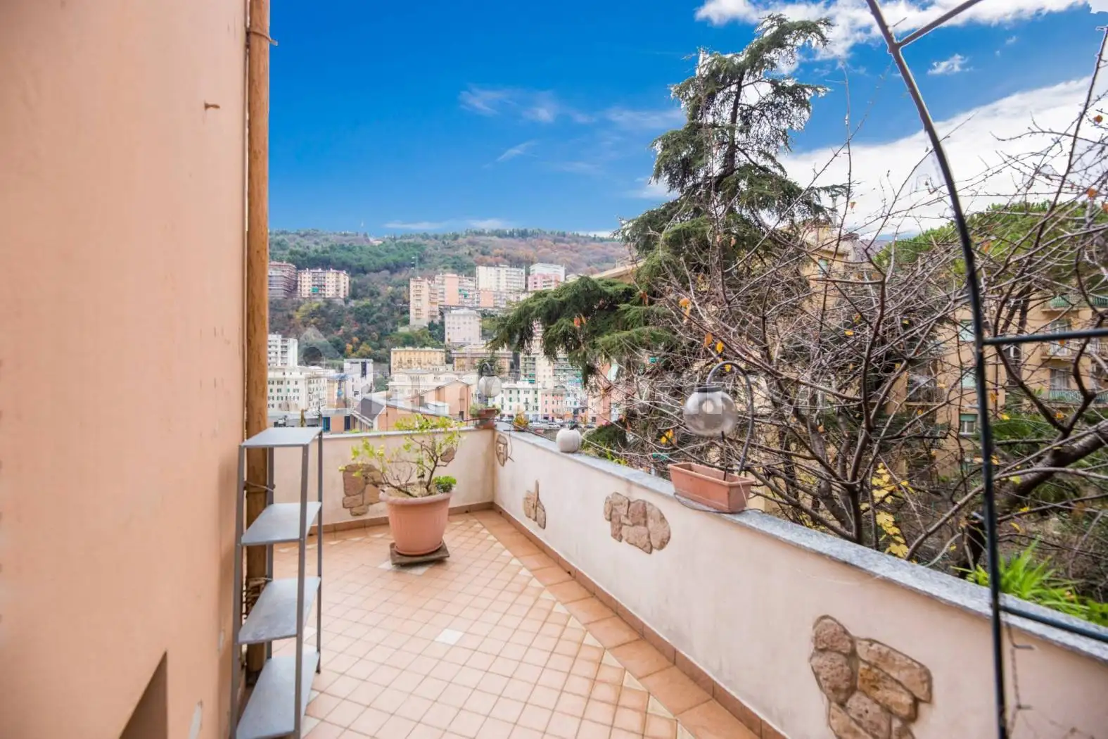 Appartamento in vendita a Genova