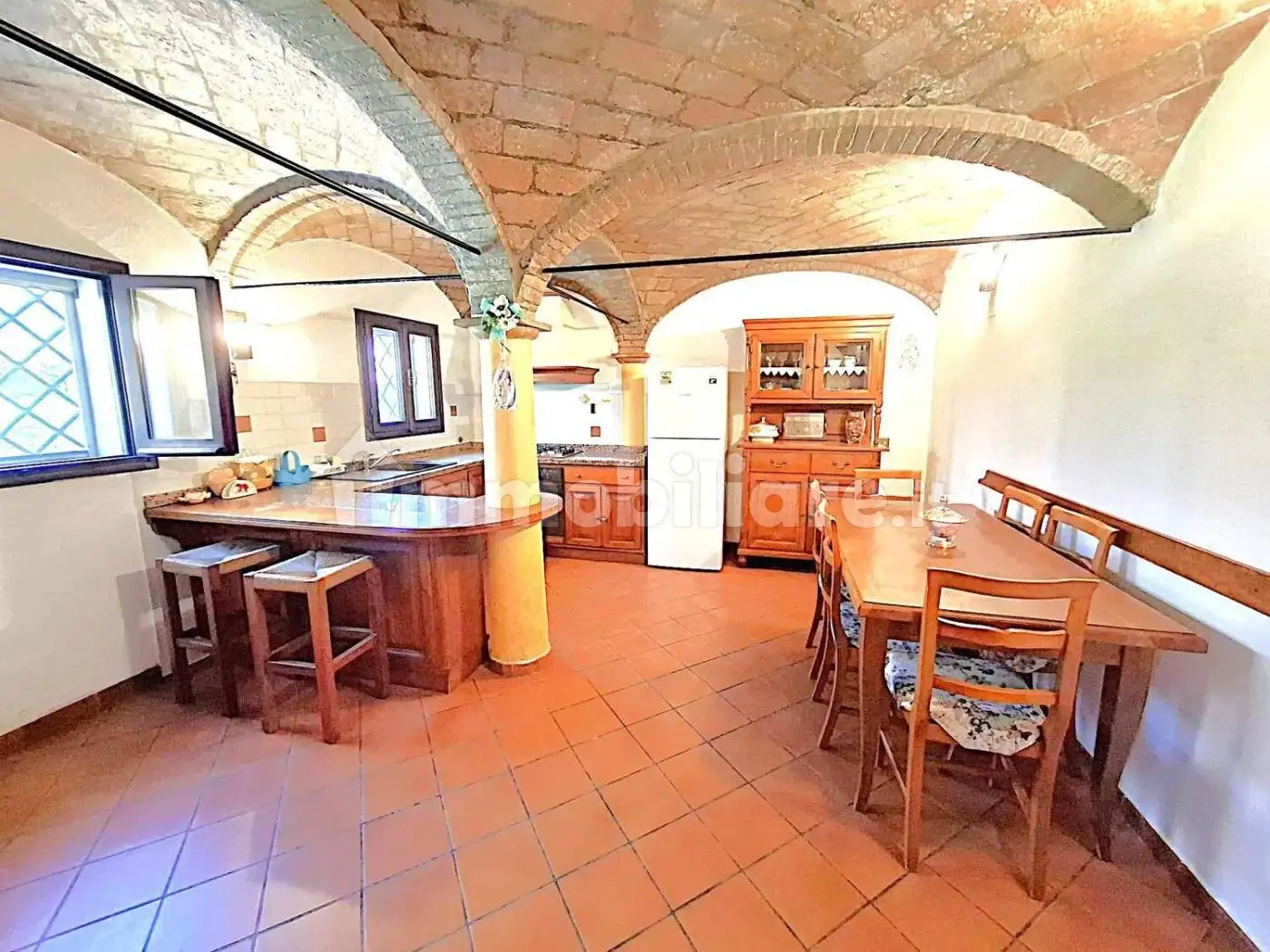 Villa unifamiliare 223 m², Bagnolo in Piano - foto 2