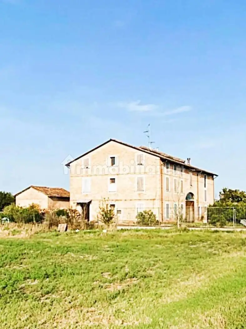 Rustico - Casale in vendita a Cadelbosco di Sopra