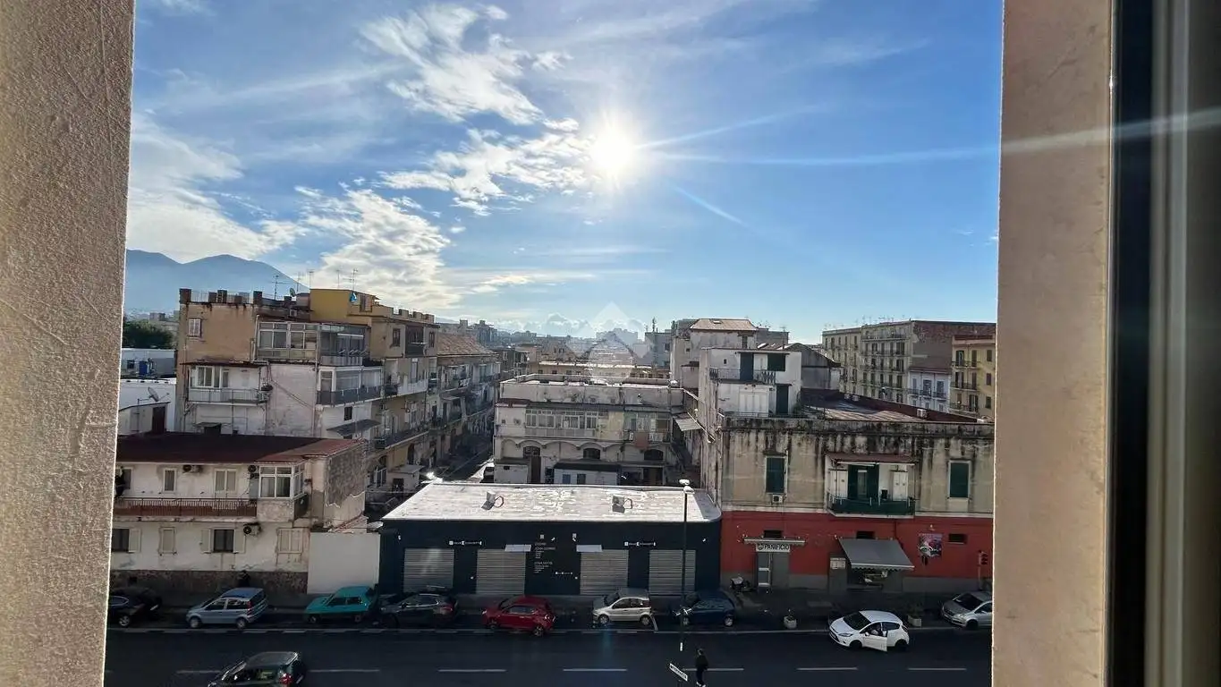 Appartamento in vendita a Napoli