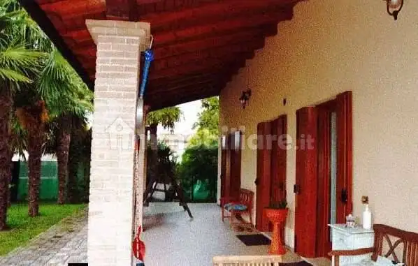 Casa indipendente in asta a Padova