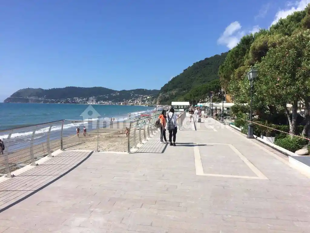 Quadrilocale via Leonardo da Vinci, Via Roma, Borgo Barusso, Alassio - foto 3