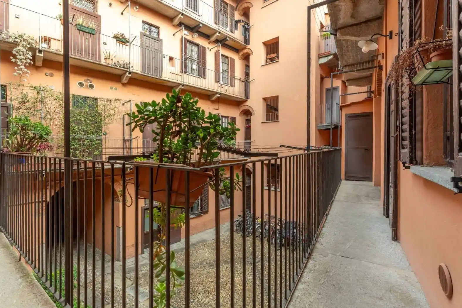 Bilocale Ripa di Porta Ticinese 53, Navigli - Darsena, Milano - foto 3