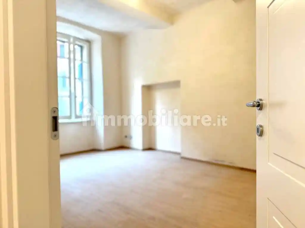 Trilocale piazza Mercurio, Centro, Massa - foto 2