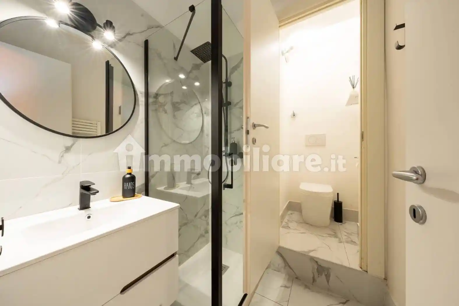 Monolocale via San Massimo 42, Via della Rocca, Torino - foto 2