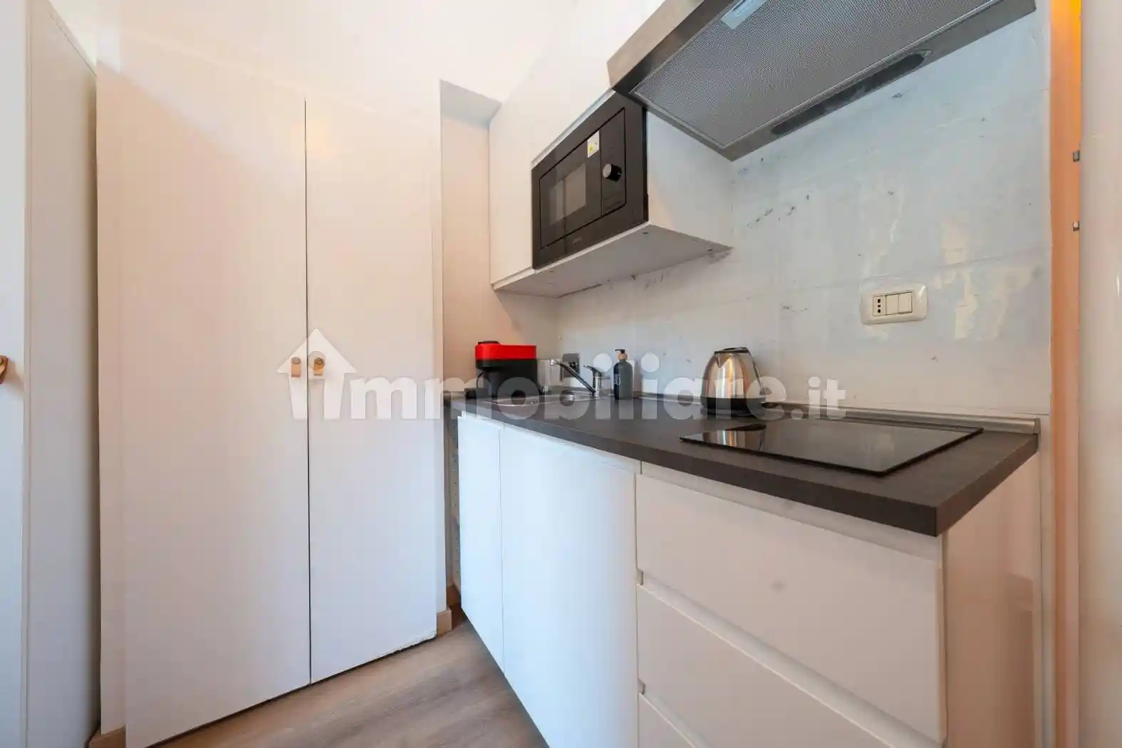 Monolocale via San Massimo 42, Via della Rocca, Torino - foto 3